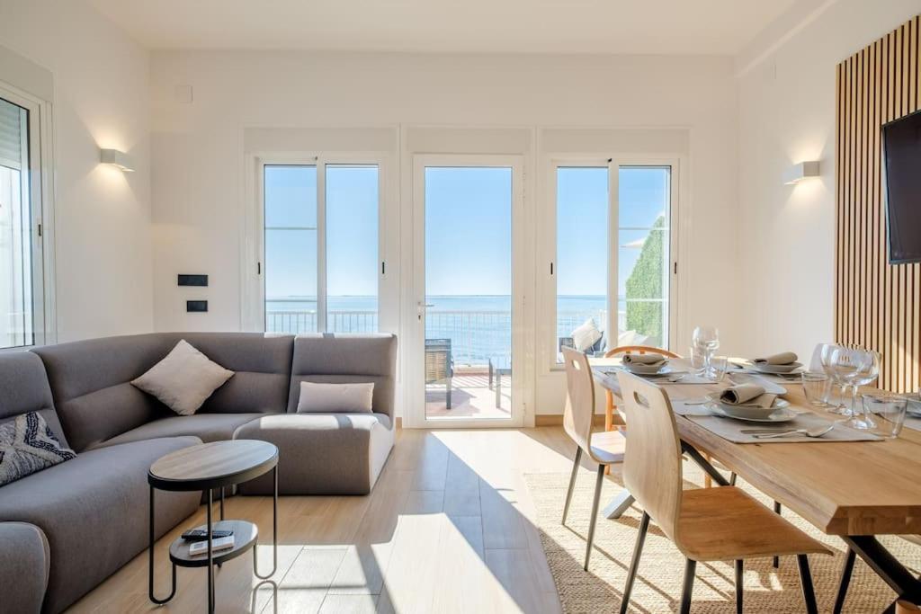 הוילה אלקנאר Elegancia Y Lujo Frente Al Mar. מראה חיצוני תמונה