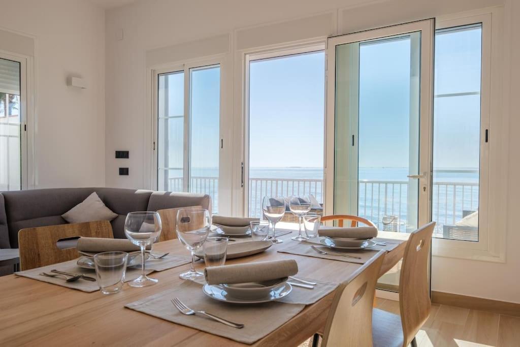 הוילה אלקנאר Elegancia Y Lujo Frente Al Mar. מראה חיצוני תמונה